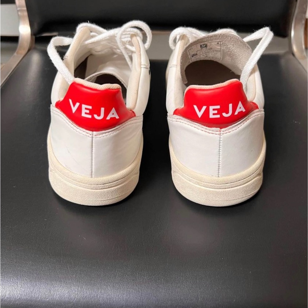 Veja v10 - Picture 4 of 6